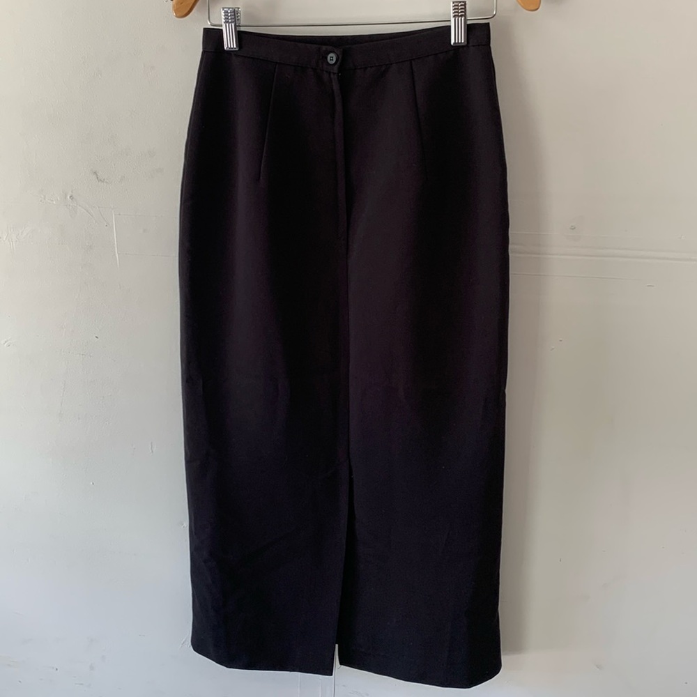 Black business skirt